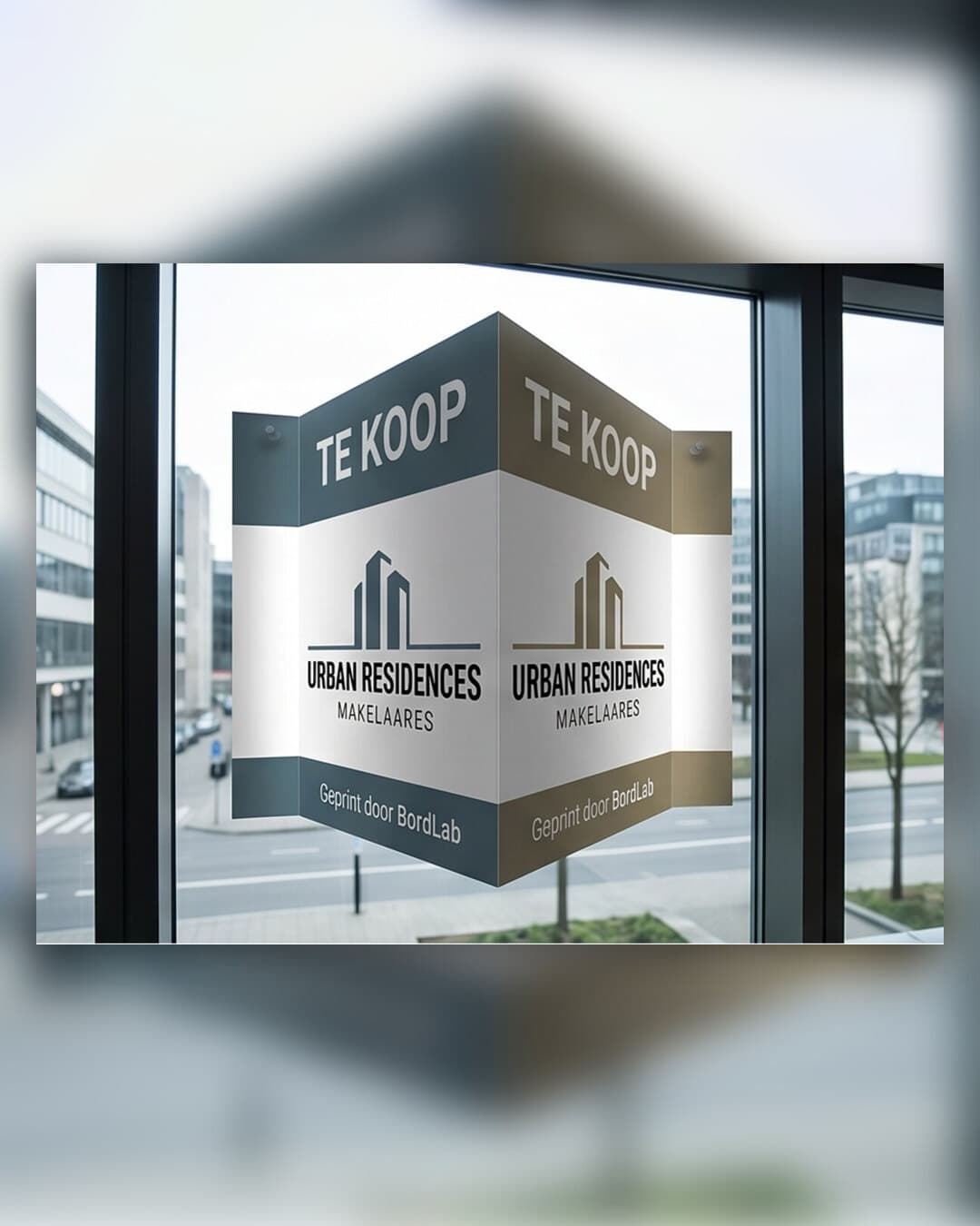 Makelaars & vastgoed — V-borden, te-koop & verkocht